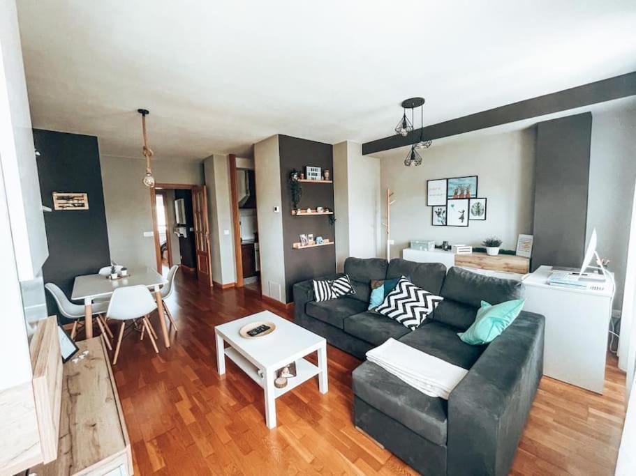 Apartamento Cemba Ponferrada Zewnętrze zdjęcie